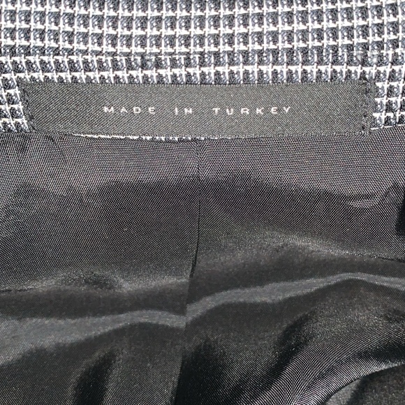 Hugo Boss Halsey2 size 42L US. 58% Wool, 32% Cotton. EUC - Picture 13 of 17